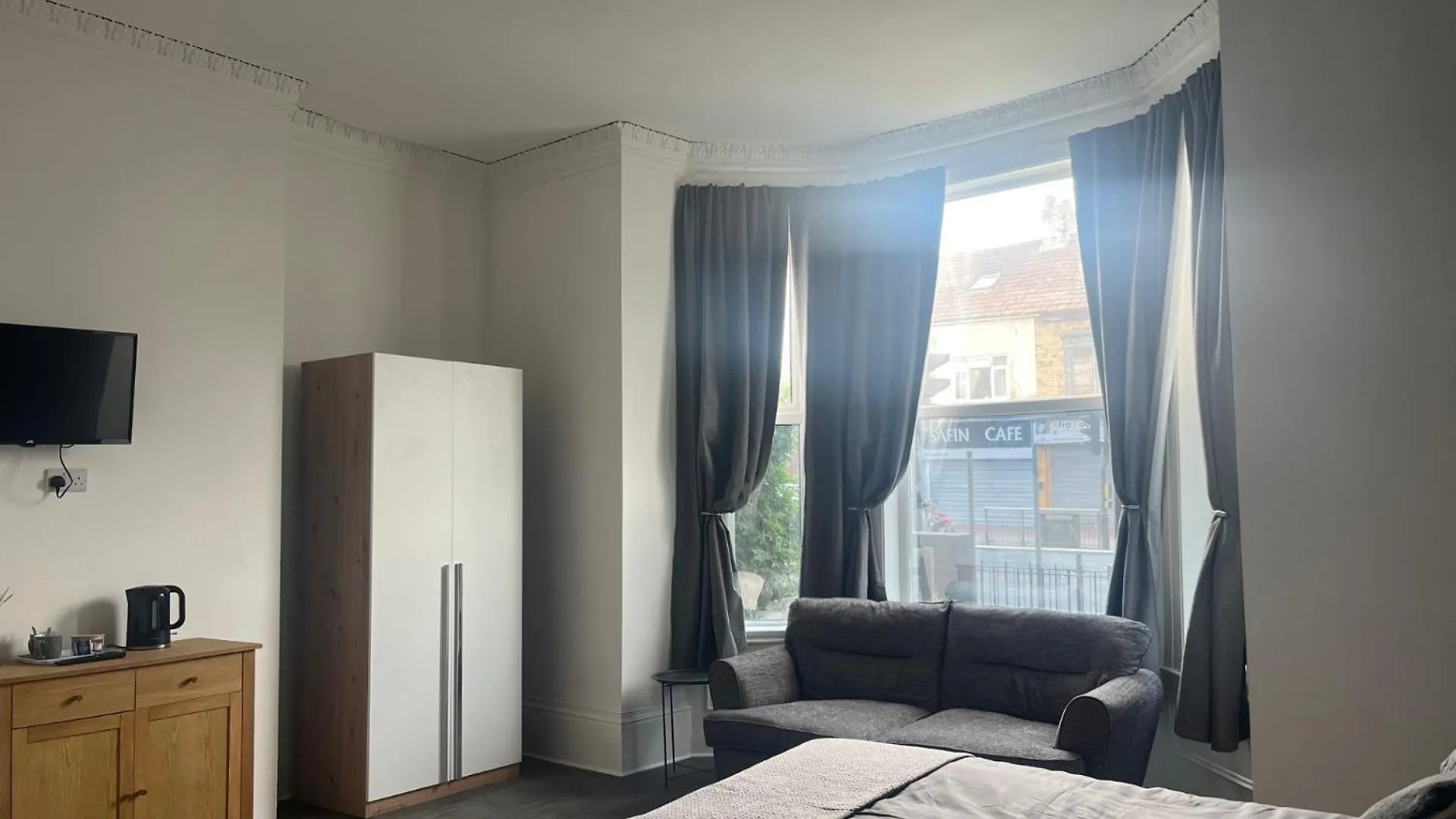 Myrtle Villas Kingston upon Hull 0*,